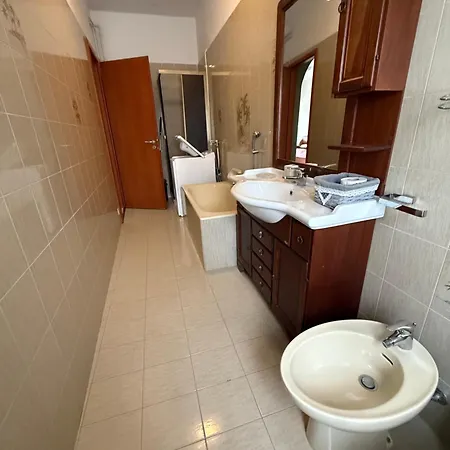 Lejlighed Lovely With Terrace Near Milan Bresso